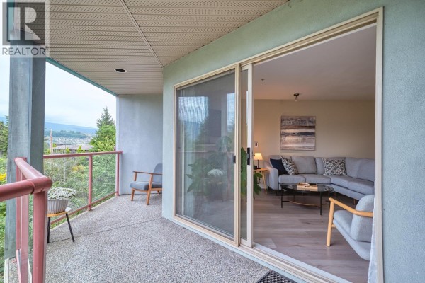 121 5780 Trail Avenue, Sechelt, BC V7Z0K5 Photo 5