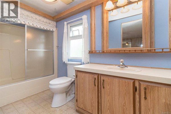 121 7701 Central Saanich Rd, Central Saanich, BC, photo 3