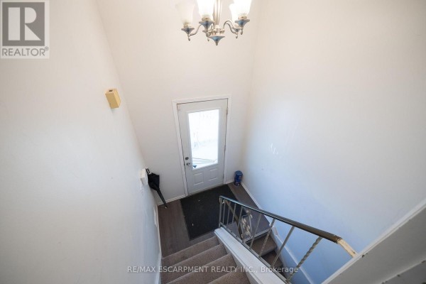 Bonus Room - 121 Ashgrove Avenue, Brantford, ON N3R6E8 Photo 4