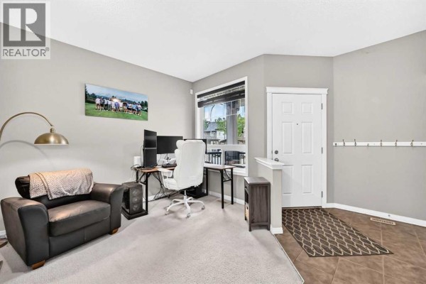 Den - 121 Chapalina Heights Se, Calgary, AB T2X0B2 Photo 5
