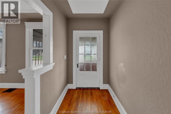 4pc Bathroom - 121 Cornhill Street, Chatham, ON N7L1M9 Photo 4
