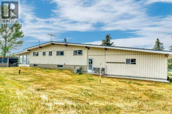 121 Cousin Street, Rural Wheatland County, AB, photo 3