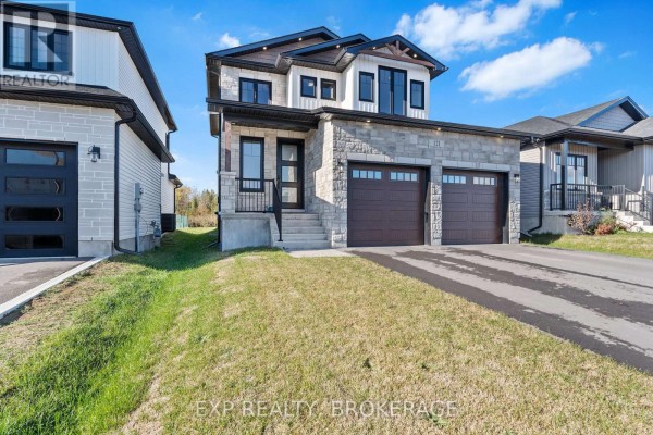 Kitchen - 121 Creighton Drive, Loyalist, ON K0H2H0 Photo 2