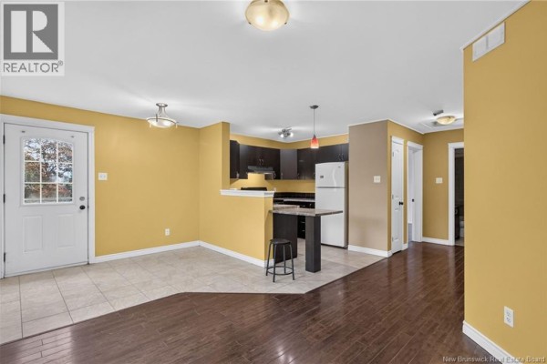 121 Elmwood Drive, Moncton, NB E1A1X2 Photo 4