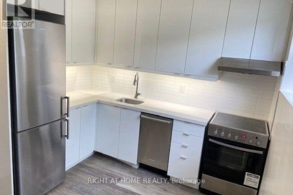 121 Fourth Street, Toronto, ON M8V2Y6 Photo 3