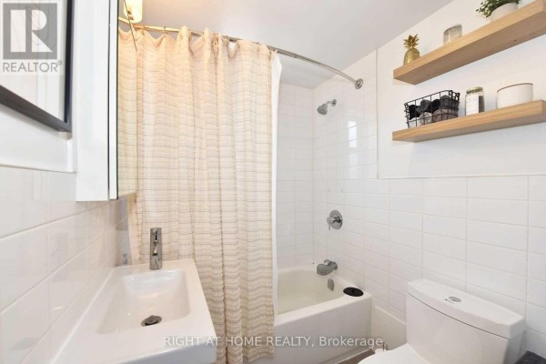 121 Fourth Street, Toronto, ON M8V2Y6 Photo 4