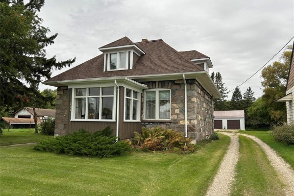 121 Government Allowance Road, Newdale, MB R0J1J0 Photo 2