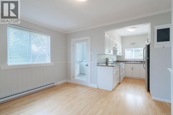 Storage - 121 Harewood Rd, Nanaimo, BC V9R2Y7 Photo 4