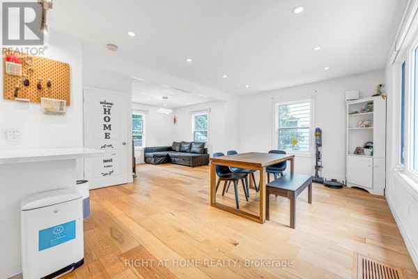 121 Hearst Circle, Toronto, ON, photo 3
