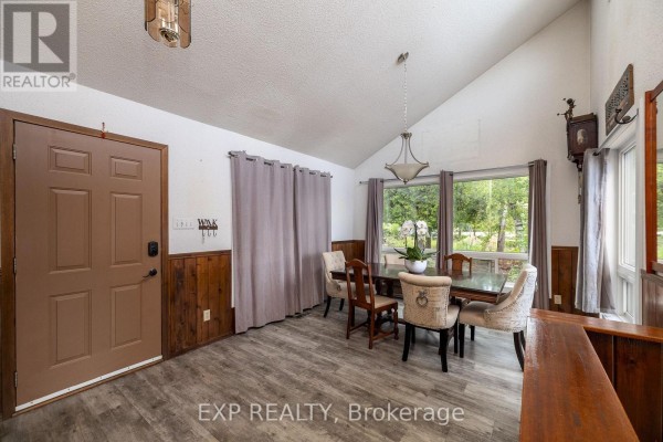 Family room - 121 Ivy Drive, Georgian Bluffs, ON N0H2T0 Photo 5