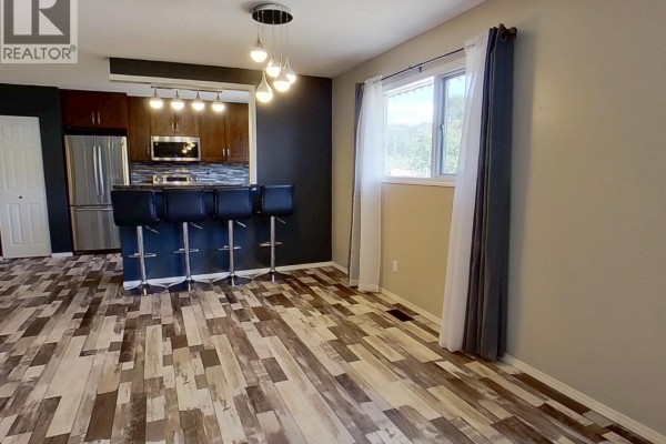 Family room - 121 Lindsay Street, Quesnel, BC V2J3E4 Photo 4
