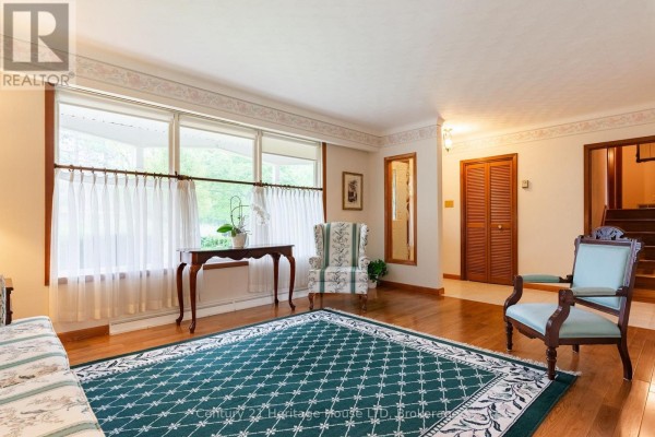 Bedroom 2 - 121 Lockhart Drive, St  Catharines, ON L2T1W3 Photo 5