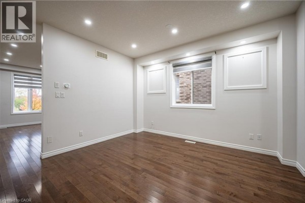 Bedroom - 121 Steeplechase Way Unit# Upper, Waterloo, ON N2K0E7 Photo 3