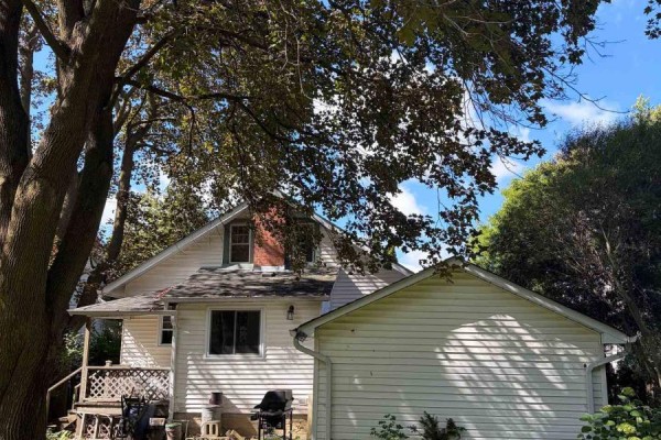 121 Wells Street, Aurora, ON L4G1T6 Photo 3