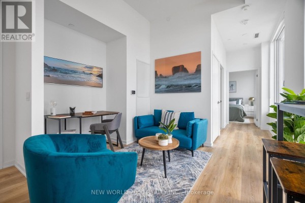 1210 - 101 Roehampton Avenue, Toronto