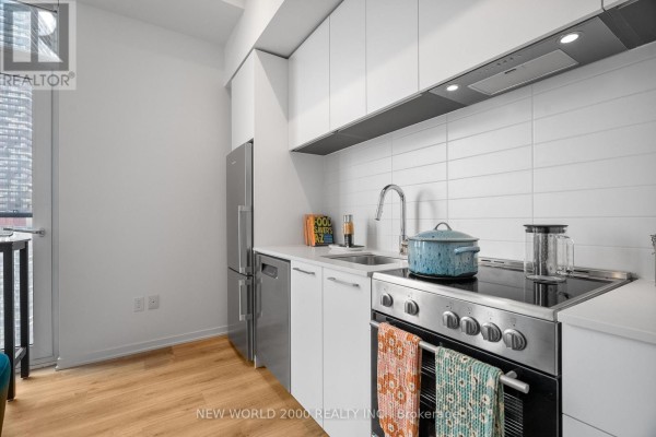 Dining room - 1210 - 101 Roehampton Avenue, Toronto, ON M4P2W2 Photo 3