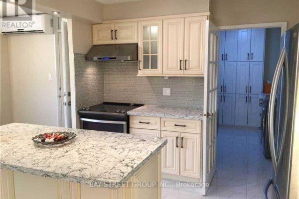 1210 - 5 Parkway Forest Drive, Toronto, ON, photo 3