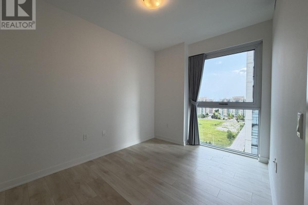 Living room - 1210 - 75 Oneida Crescent, Richmond Hill, ON L4B0H3 Photo 4
