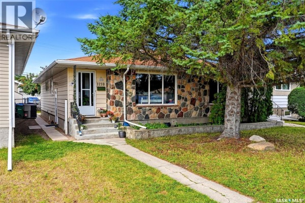 1210-1212 Dewdney Avenue E, Regina