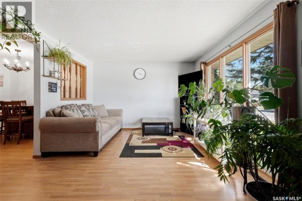 4pc Bathroom - 1210-1212 Dewdney Avenue E, Regina, SK S4N0E3 Photo 4