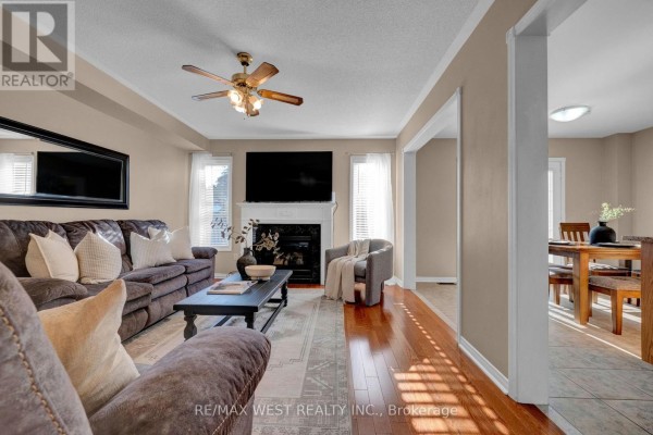 Primary Bedroom - 1210 Meath Drive, Oshawa, ON L1K0G5 Photo 4