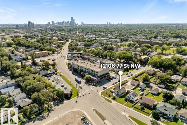 Bedroom 2 - 12106 77 St Nw, Edmonton, AB T5B2G8 Photo 5