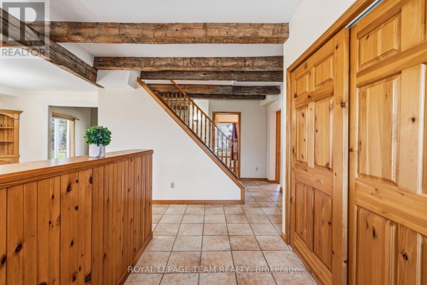 Kitchen - 12106 Lakeshore Drive, South Dundas, ON K0C1X0 Photo 5