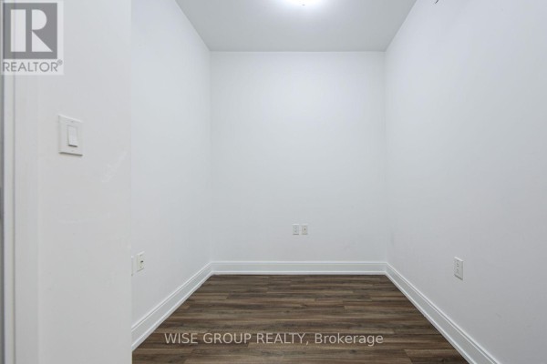 Kitchen - 1210b - 9600 Yonge Street, Richmond Hill, ON L4C0X3 Photo 4