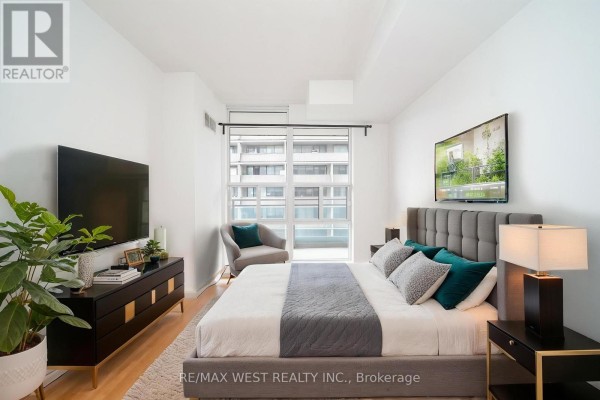 Primary Bedroom - 1211 - 736 Spadina Avenue, Toronto, ON M5S2J6 Photo 5