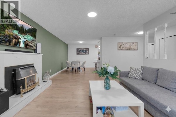 12110 Greenwell Street, Maple Ridge, BC V2X7N1 Photo 4