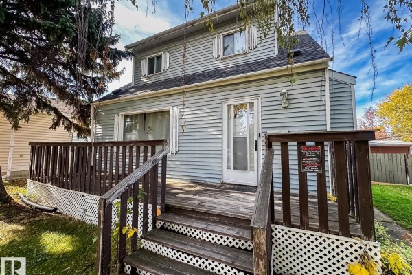 Kitchen - 12114 106 St Nw, Edmonton, AB T5G2R8 Photo 3