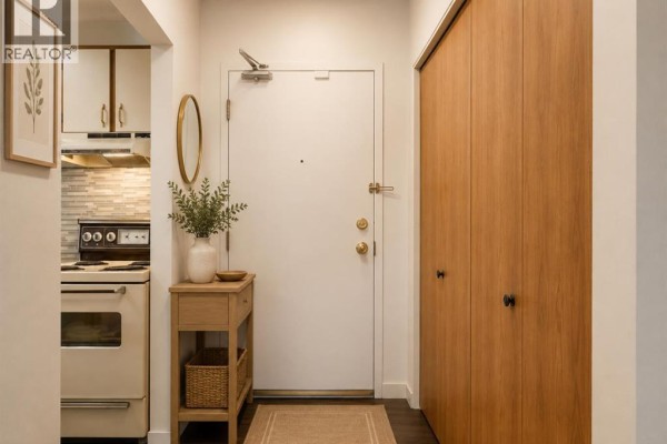 Kitchen - 1212, 221 6 Avenue Se, Calgary, AB T2G4Z9 Photo 2