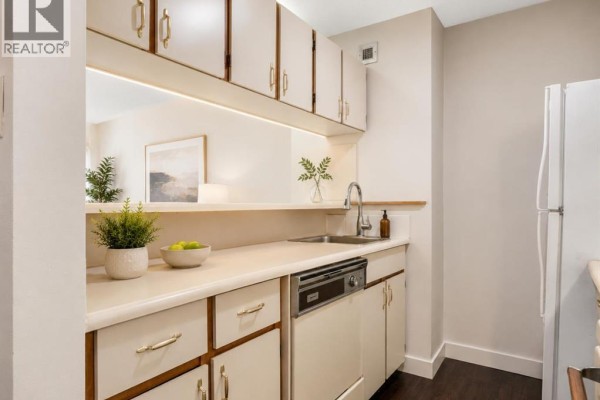Storage - 1212, 221 6 Avenue Se, Calgary, AB T2G4Z9 Photo 5