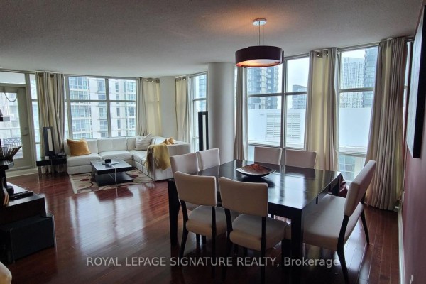 Dining room - 1212 - 10 Navy Wharf Court, Toronto, ON M5V3V2 Photo 2