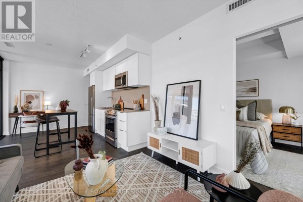 1212 - 25 Richmond Street E, Toronto, ON M5C0A6 Photo 5