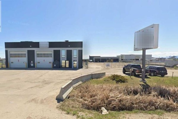 12121 106 Avenue, Grande Prairie, AB T8V8B3 Photo 4