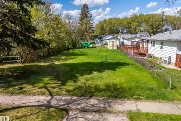 12122 45 St Nw, Edmonton, AB T5W2V1 Photo 2