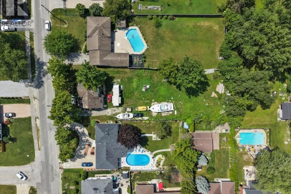 12122 Intersection Road, Tecumseh, ON N8N1R3 Photo 3
