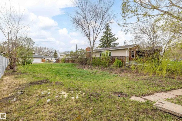 12128 80 St Nw, Edmonton, AB, photo 3
