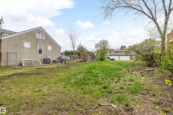 12128 80 St Nw, Edmonton, AB T5B2P1 Photo 4