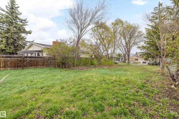 12128 80 St Nw, Edmonton, AB T5B2P1 Photo 5