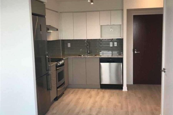 Kitchen - 1213 - 160 Flemington Road, Toronto, ON M6A0A9 Photo 3