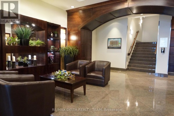 1213 - 200 Besserer Street, Ottawa, ON K1N0A7 Photo 5