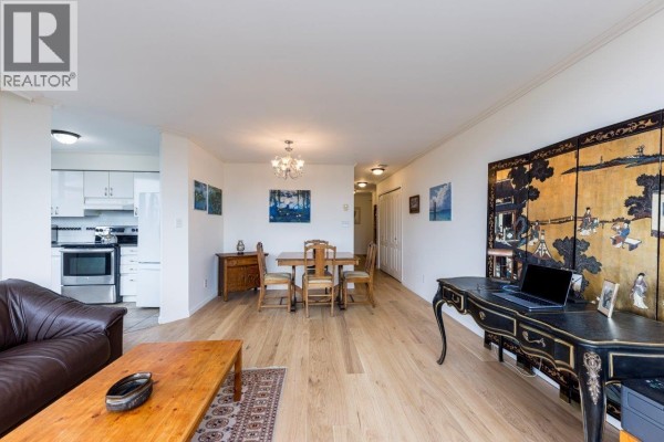 1213 1327 E Keith Road, North Vancouver, BC, photo 3