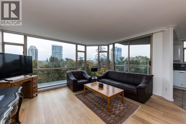 1213 1327 E Keith Road, North Vancouver, BC V7J3T5 Photo 5