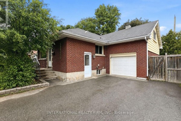 Bathroom - 1213 Erindale Drive, Ottawa, ON K2C2G2 Photo 2