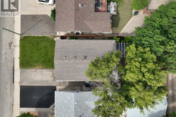 1214 Grandview Street W, Moose Jaw, SK, photo 3