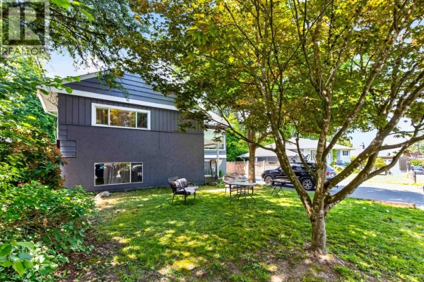 12141 230 Street, Maple Ridge, BC V2X6R4 Photo 5