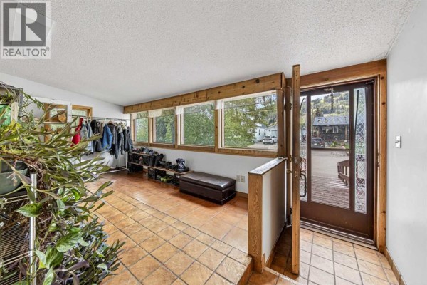 2pc Bathroom - 12145 21ave, Blairmore, AB T0K0E0 Photo 4
