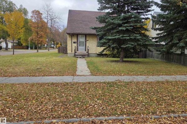 Kitchen - 12147 126 St Nw, Edmonton, AB T5L0W6 Photo 2